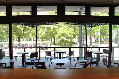 ３３ ＣＡＦÉ ＧＲＥＥＮ, 福岡