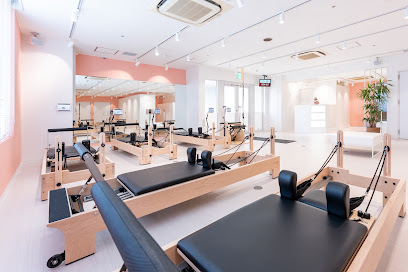 URBAN CLASSIC PILATES 福岡天神